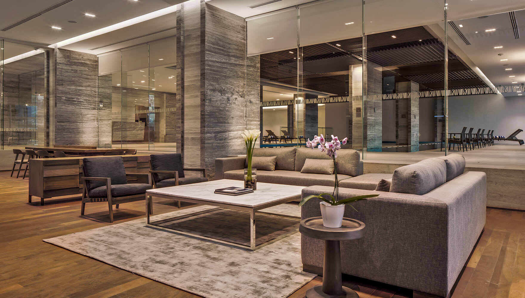 CONTÁCTANOS, <b>queremos escucharte</b>